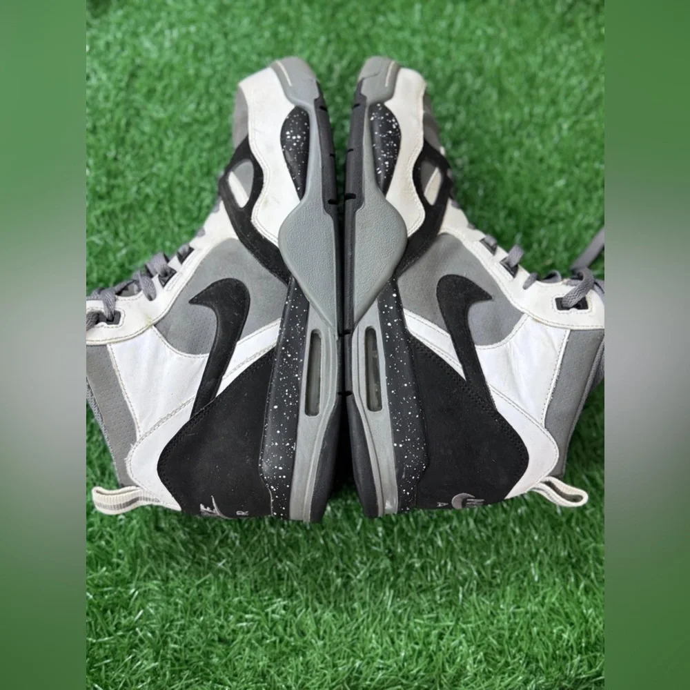 NIKE Air‎ Flight 2013, Men's Size 11.5 Mid Grey/White Shoe, 579961-011